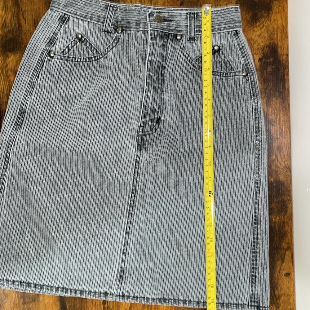Striped Gray Mini Skirt - Picture 9 of 11